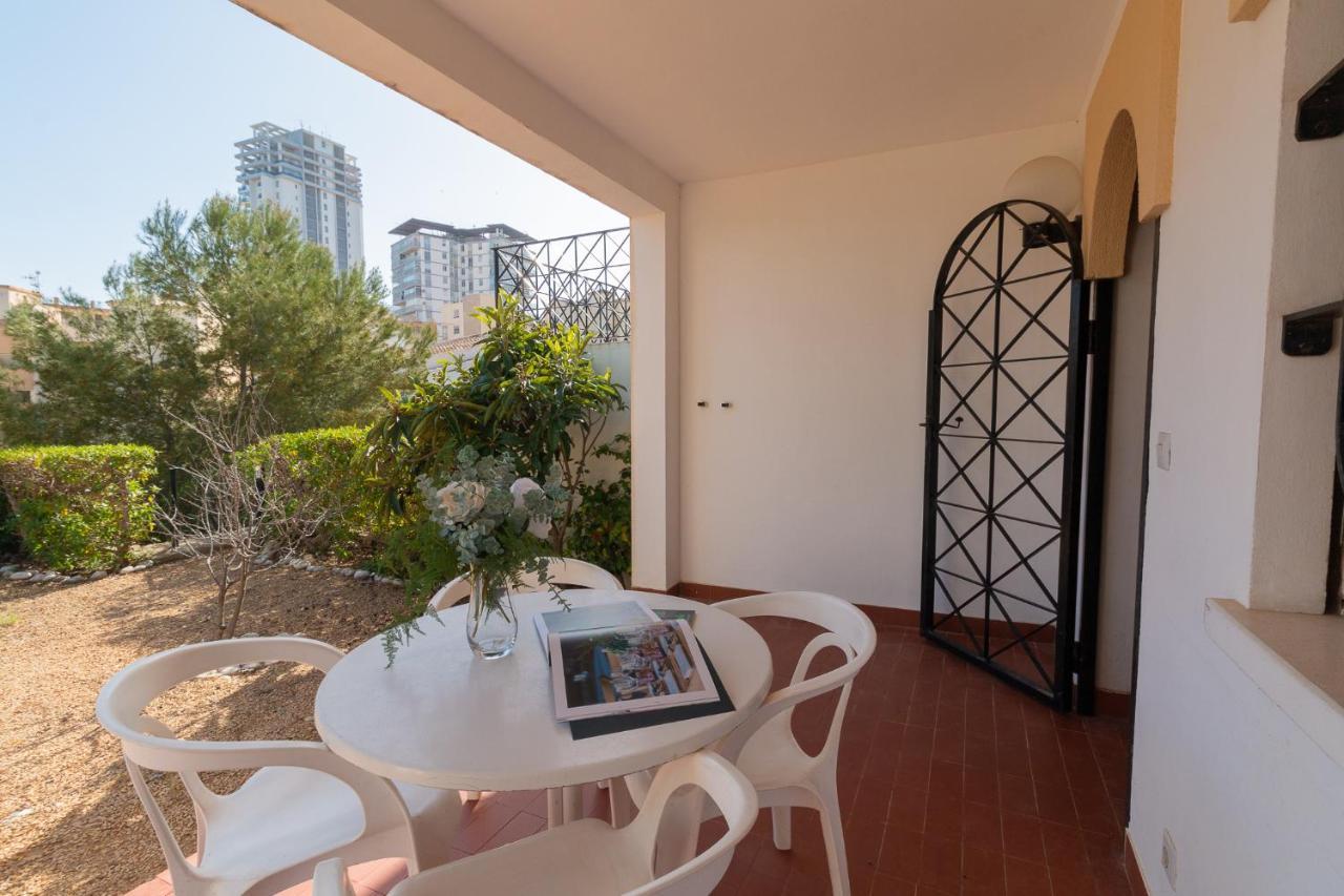 Bungalows Aparto Residence Galetamar カルプ エクステリア 写真