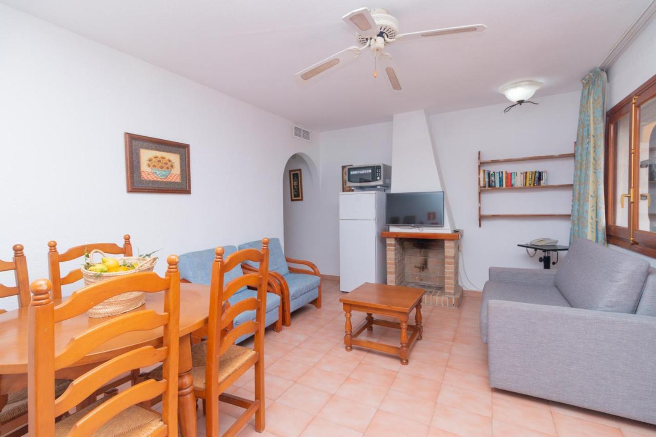 Bungalows Aparto Residence Galetamar カルプ エクステリア 写真